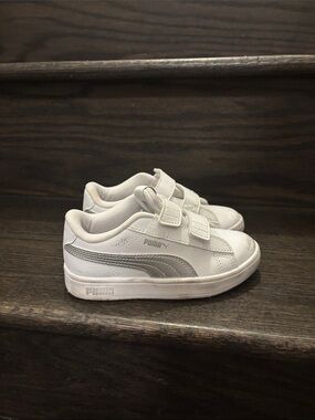 Puma Kids White Sneakers with Silver Stripe Velcro
